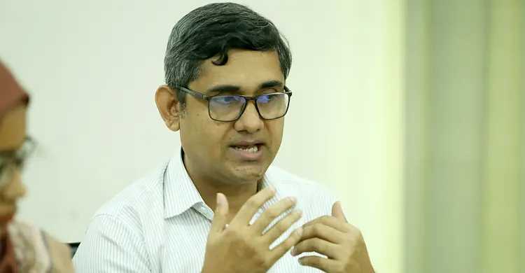 আইনে শাস্তির বিধান থাকায় আত্মহত্যার বিষয়ে সঠিক তথ্য পাওয়া যায় না